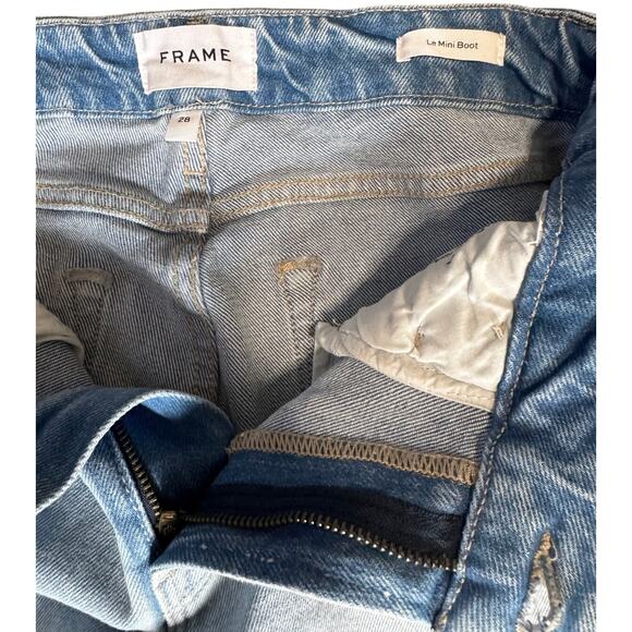 FRAME Le Mini Boot Jeans – Size 28 (Light Wash, Sustainable Fabric) - Picture 3 of 5